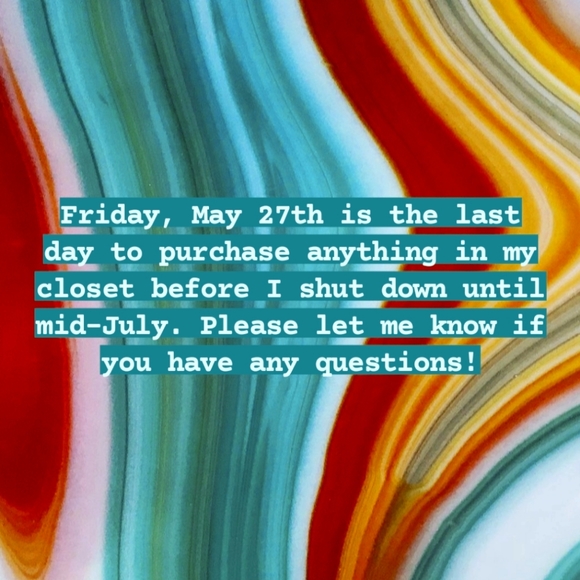 Closing my closet until mid-July! Offers welcome! - Picture 1 of 1